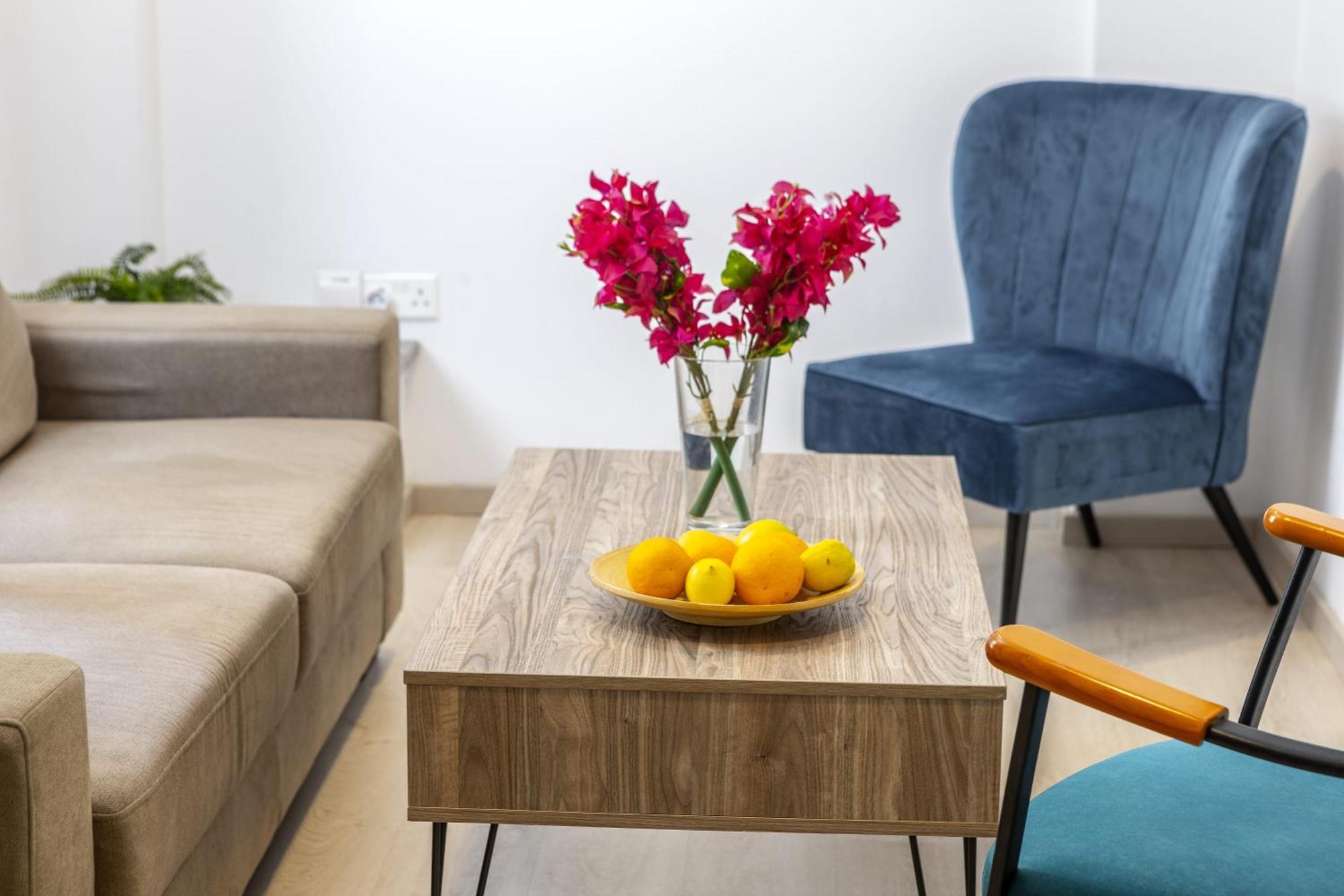 C-Premium Apts 100M From Beach And City Centre Larnaca Bagian luar foto