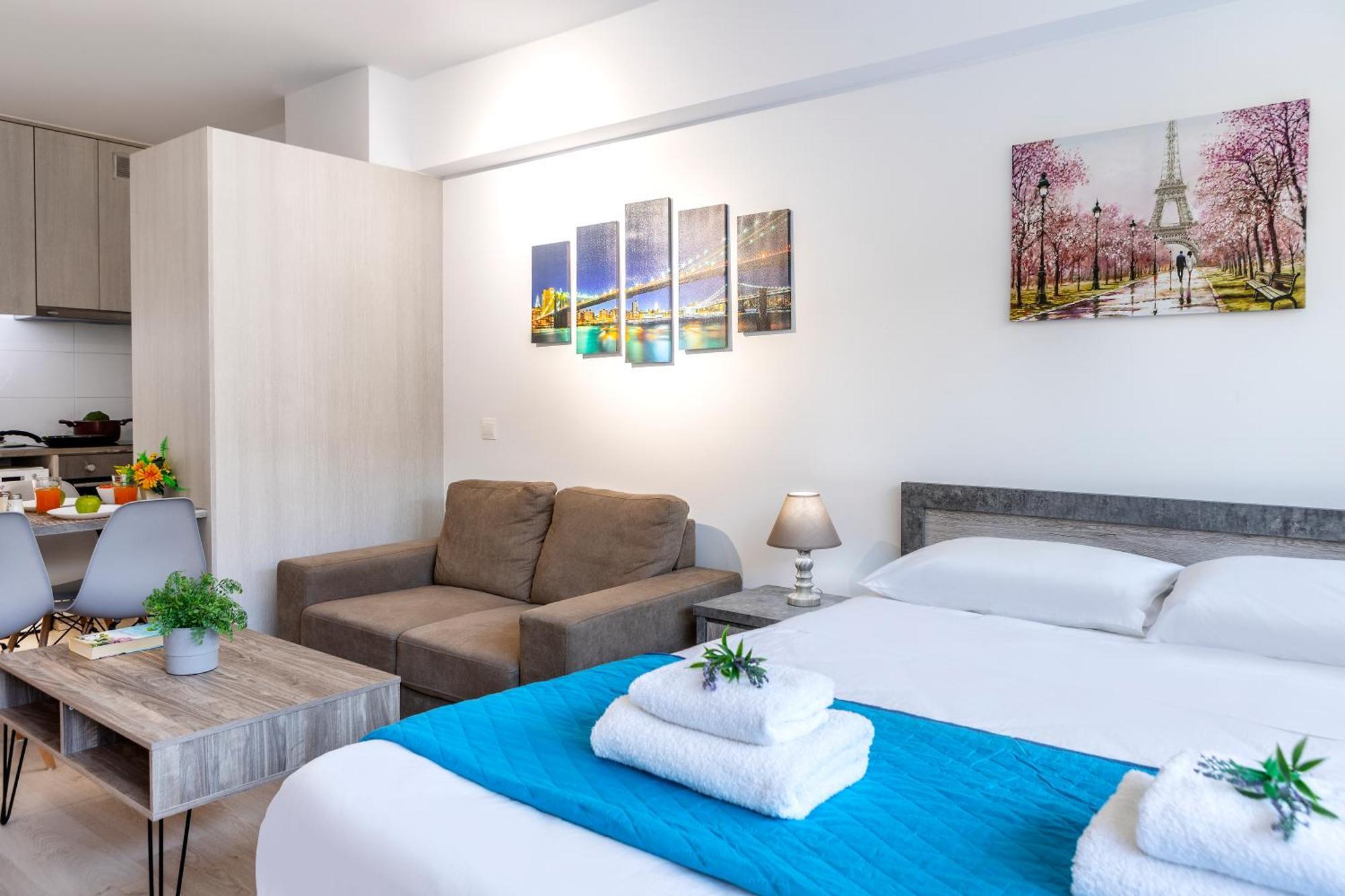 C-Premium Apts 100M From Beach And City Centre Larnaca Bagian luar foto