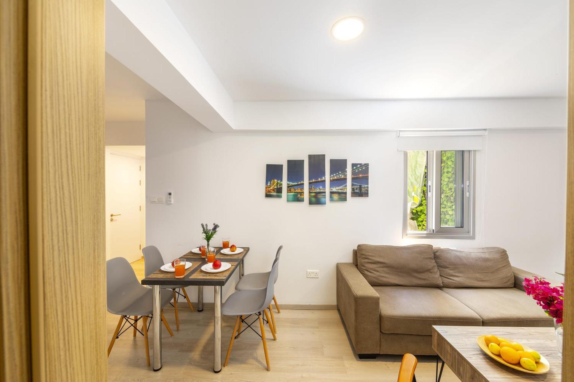 C-Premium Apts 100M From Beach And City Centre Larnaca Bagian luar foto