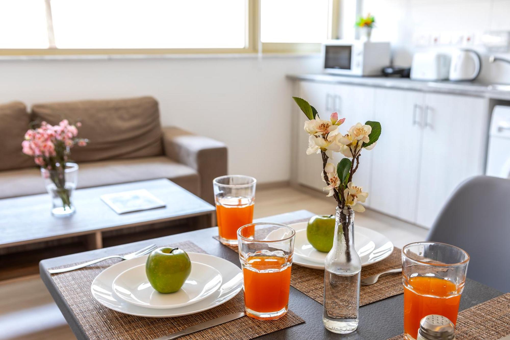 C-Premium Apts 100M From Beach And City Centre Larnaca Bagian luar foto